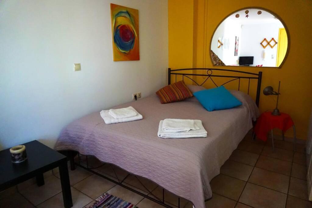 Cosy Guest House With Private Yard Saronida Exteriér fotografie