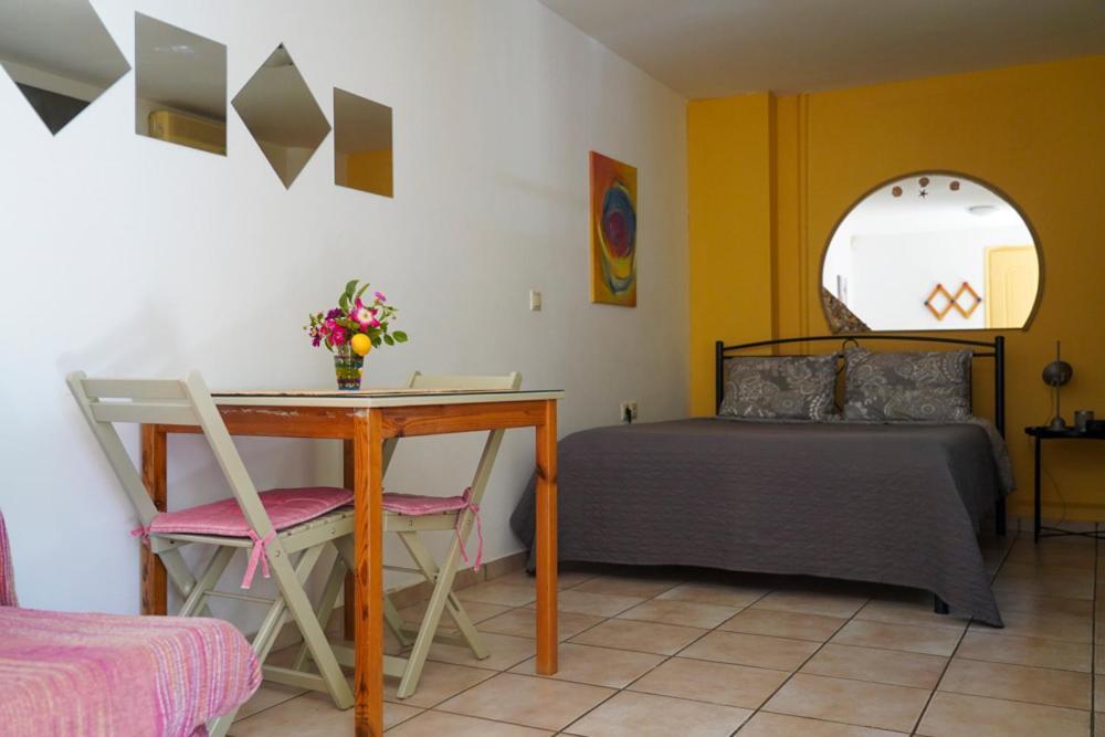 Cosy Guest House With Private Yard Saronida Exteriér fotografie